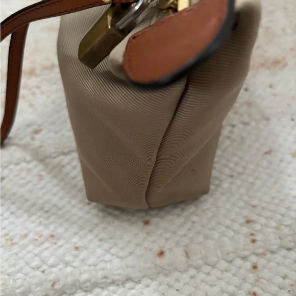 Polo Ralph Lauren Beige Wristlet Pouch Beige Leather Women's Cosmetic Bag - Picture 5 of 11